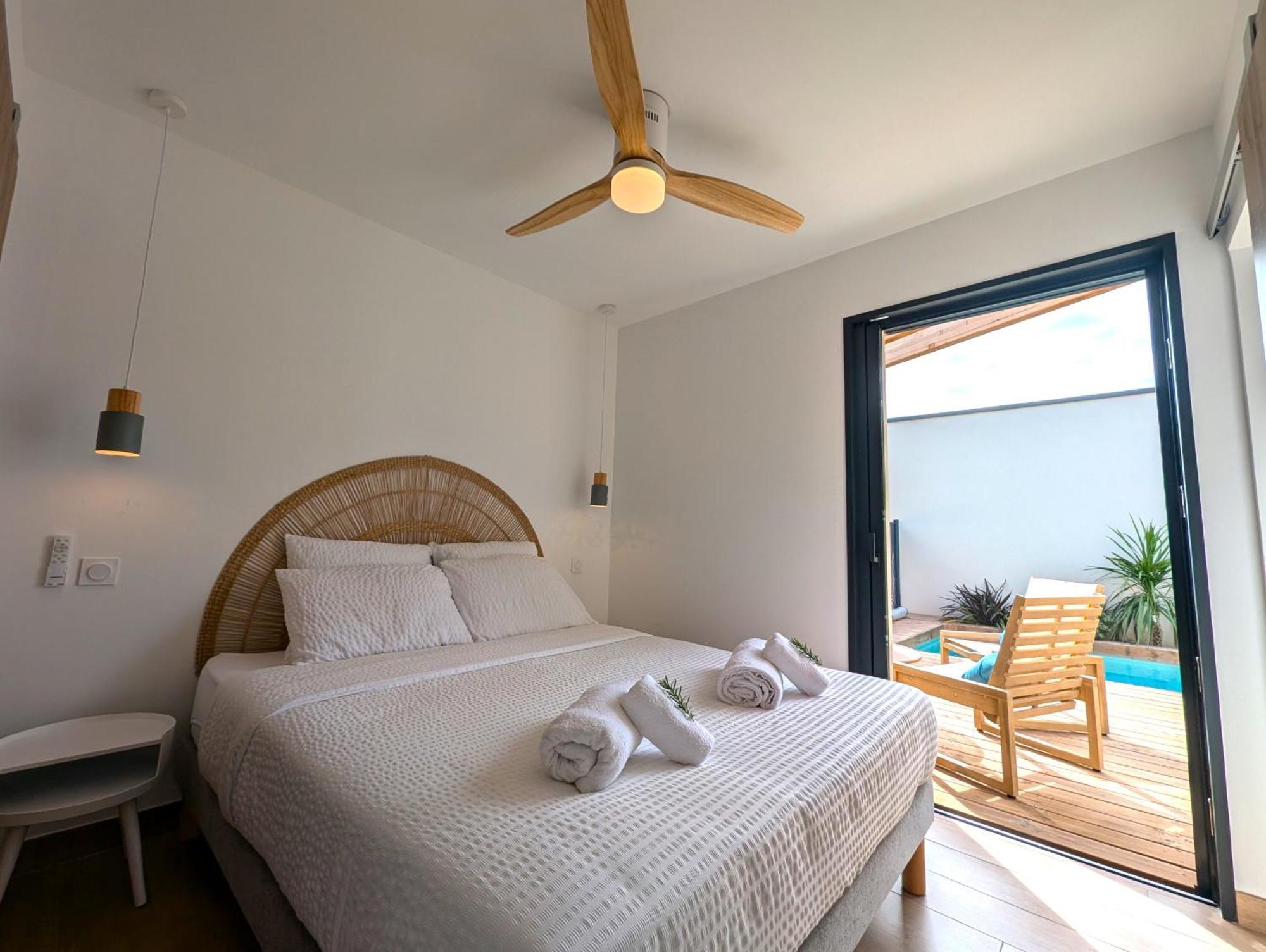 Daya Lodge. LʼIsle-sur-la-Sorgue Exteriér fotografie